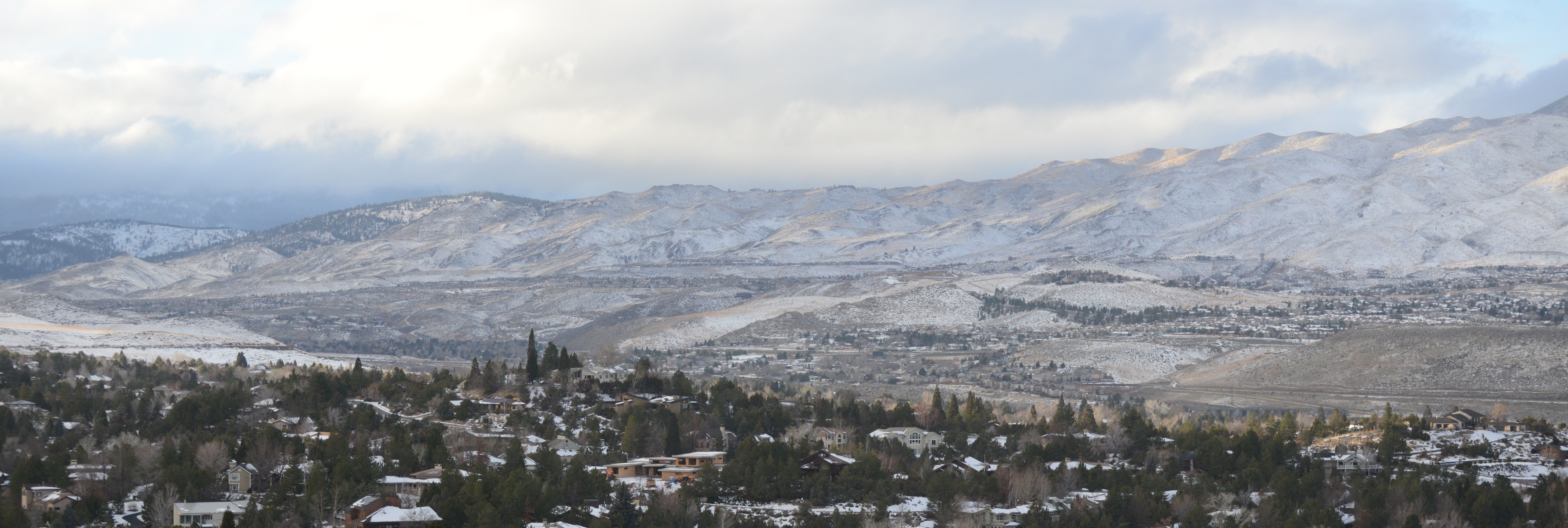 Landscape photograph of the mountains in Reno, Nevada